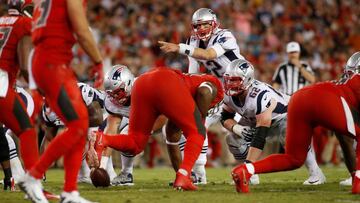 TAMPA, FL - OCTOBER 5: Quarterback Tom Brady #12 of the New England Patriots controls the offense during the second quarter of an NFL football game Tampa Bay Buccaneers on October 5, 2017 at Raymond James Stadium in Tampa, Florida.   Brian Blanco/Getty Images/AFP
 == FOR NEWSPAPERS, INTERNET, TELCOS &amp; TELEVISION USE ONLY ==