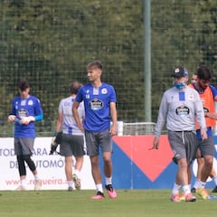 “El rendimiento de Çolak no está al nivel de su categoría”