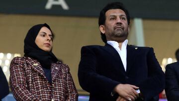 El jeque del Málaga tras la suspensión a Víctor: "Sé fuerte y di he cometido un error"