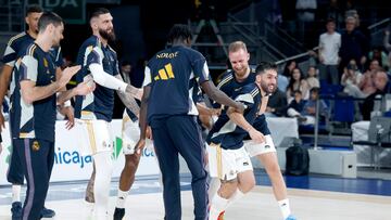 Facundo Campazzo, base del Real Madrid, antes de recibir su premio como MVP de la temporada en la Liga Endesa.