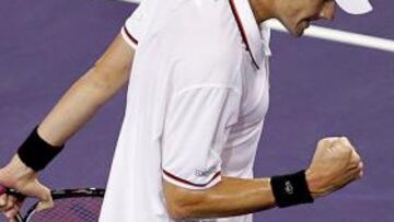 Isner puede con Gilles Simon y se mete en semifinales