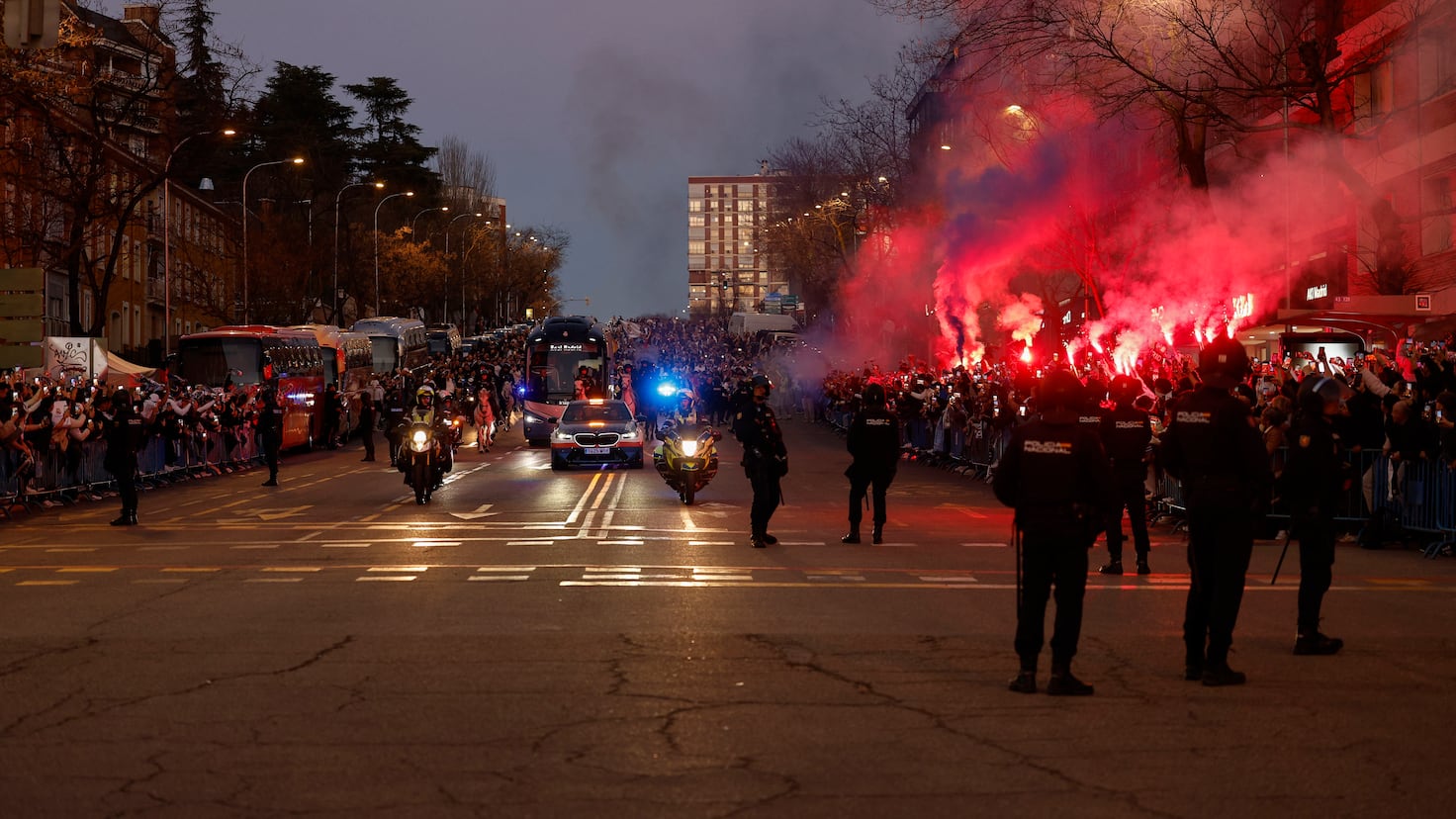 Jugadores del Real Madrid entrando al estadio