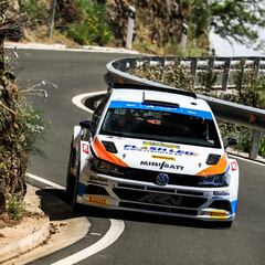 Solans triunfa en Canarias tras el infortunio de Monzón