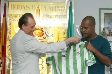 Assunçao y Lopera en la presentación del brasileño como nuevo jugador del Betis.