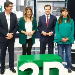 Susana Díaz bromea con que el Betis 'se cuele' en los comicios