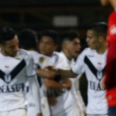 Morning deja a la UC al borde de la eliminación en Copa Chile
