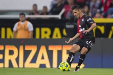  El lateral diestro de 26 años, que sueña con llegar a Selección Mexicana, ha mantenido en este arranque de Clausura el nivel que mostró la campaña pasada con Atlas. Ya es uno de los líderes asistentes de Liga MX con las dos que repartió ante Morelia. 