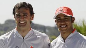 <strong>HOMENAJE.</strong> De la Rosa recibe un homenaje.