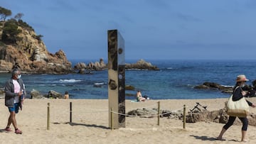 El misterioso monolito de la Costa Brava, atacado y derribado