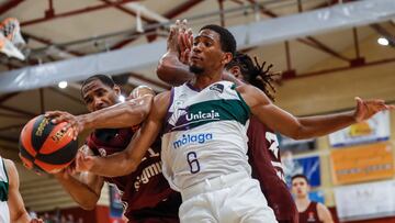 Kameron Taylor, alero del Unicaja, ante el Bayern de Múnich durante el Torneo Costa del Sol 2023.