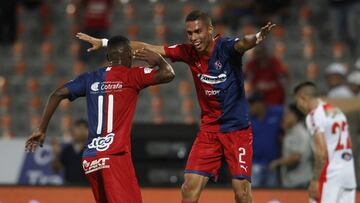 Jugadores del Medellín celebrando un gol por Liga Águila.