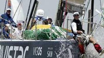 <b>RECORTA TIEMPO.</b> El barco español ha recuperado una de las dos horas de la penalización sufrida en la salida de la etapa.