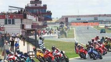 <b>EL CEV. </b>El circuito de Albacete acogerá en 2005 dos citas del CEV de motociclismo, la primera el 8 de mayo y la segundsa el 23 de octubre.