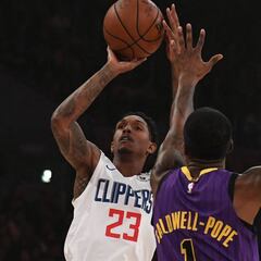 Los Lakers tiran el derbi angelino con un parcial de 21-0