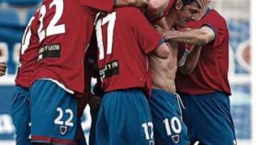 <b>DE FIESTA. </b>Los jugadores del Numancia buscarán un resultado que les de el ascenso esta mañana.