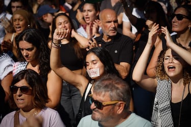  Bajo el lema ‘Fi al comerç d'armes i a les relacions amb Israel’, las movilizaciones en apoyo a Palestina se producen en muchas ciudades de España para exigir el embargo de armas, la ruptura de relaciones con Israel, y la apertura del corredor humanitario.