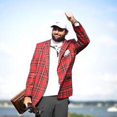 16 millones en 42 días: Scheffler va de chaqueta en chaqueta