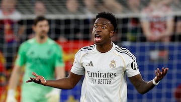 Soccer Football - LaLiga - Osasuna v Real Madrid - El Sadar Stadium, Pamplona, Spain - February 21, 2026 Real Madrid's Vinicius Junior reacts REUTERS/Vincent West