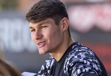 Fran García: "Estoy feliz en el Rayo, pero que sea lo que tenga que ser"