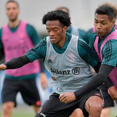 Cuadrado, entre los fijos de Sarri para el reinicio en Italia