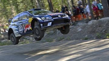 Andreas Mikkelsen (NOR) en el Rally de Finlandia.