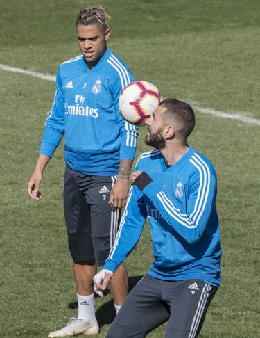 A lo largo de cuatro temporadas distintas, separadas por un periplo del delantero hispano-dominicano en el Olympique de Lyon (curiosamente el club donde creció y maduró Karim), ha jugado 41 partidos y marcado 10 goles. Para el recuerdo queda ya su diana en el Clásico contra el Barcelona... precisamente el último gol que se marcó en el estadio Santiago Bernabéu antes de su remodelación. Pero no es del agrado de Zidane y este mismo mercado veraniego se le ha buscado una salida, sin suerte. Actualmente, es el tercer delantero de la plantilla, aunque está superando a Jovic en los últimos partidos para Zidane.