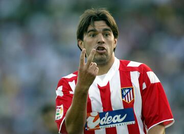 Visti¨® la camiseta rojiblanca desde el 2002 al 2004. Jug¨® con el Getafe desde 2005 hasta 2010.