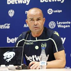 Paco López: "No nos afecta su racha, el Villarreal despertará"