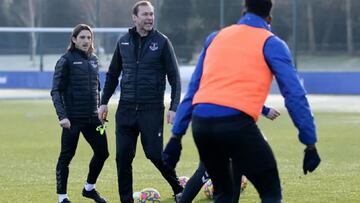 Yerry Mina vuelve a ser dirigido por Ferguson en Everton