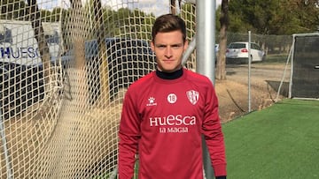 El Huesca quiere prolongar la cesión de Sergio Gómez