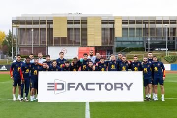 Fotografía de grupo durante el entrenamiento de la Selección.