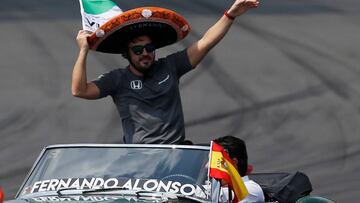 F1 - Formula 1 - Mexican Grand Prix 2017 - Mexico City, Mexico - October 29, 2017  McLaren&#039;s Fernando Alonso before the race     REUTERS/Henry Romero