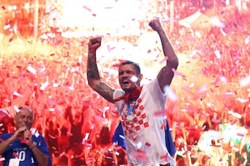 Dejan Lovren durante las celebraciones de de la selección croata en Zagreb celebrando su subcampeonato del mundo.
