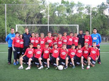 Desde los 10 hasta los 11 años jugó en el Rayo Majadahonda.
Finalmente en 2007 le fichó el equipo de alevines del Atlético de Madrid donde coincidió con Lucas Hernández. 