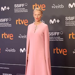 El deslumbrante vestido de Pamela Anderson en el Festival de San Sebastián