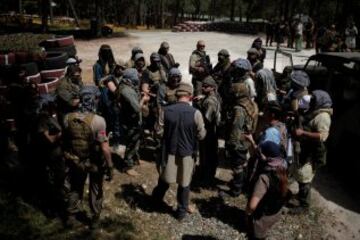 Varios jugadores durante un partido de airsoft en Coin, cerca de Málaga.