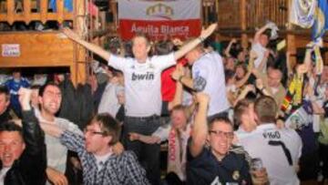 Pasión por Cristiano. Así vivieron en Wroclaw el gol de Cristiano en el Camp Nou que dio a los blancos el título de Liga en 2012.
