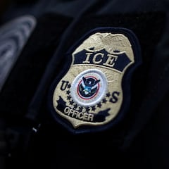 ICE presume de números: revela a cuántas personas detuvo con historial violento en el primer año de Trump