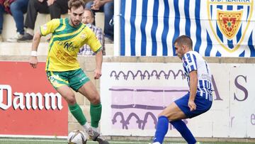 Imagen del partido entre el Izarra y el Tropezón.