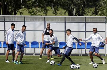 Argentina entrena antes de su debut en el Mundial