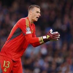 Lunin, el héroe del Madrid que pasó de la sombra a la gloria