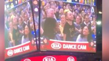 El Oracle se viene abajo con el baile de Riley, la hija de Curry