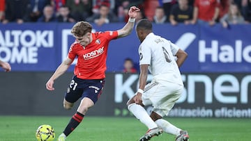 Víctor Muñoz durante el partido ante el Real Madrid.
