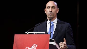 Luis Rubiales en la gala del fútbol sala en Las Rozas