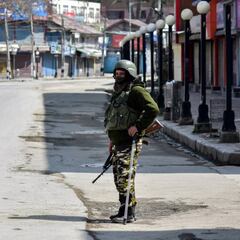 India under lockdown for 21 days to fight coronavirus