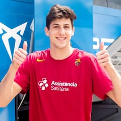 Leandro Bolmaro renueva con el Barcelona hasta junio de 2023