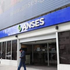 ¿Cuándo cobro ANSES? Fechas de pago de AUH, AUE, Extra y jubilados hoy, 15 de febrero