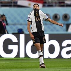 Klinsmann: Germany need a miracle against Spain to avoid World Cup exit