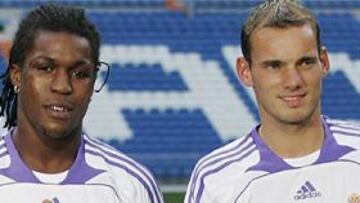 <b>DE DOS EN DOS.</b> Los dos holandeses han sido presentados esta tarde en el Santiago Bernabéu.