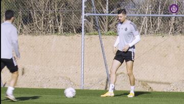 Javi Sánchez vuelve al grupo casi dos meses después de su lesión